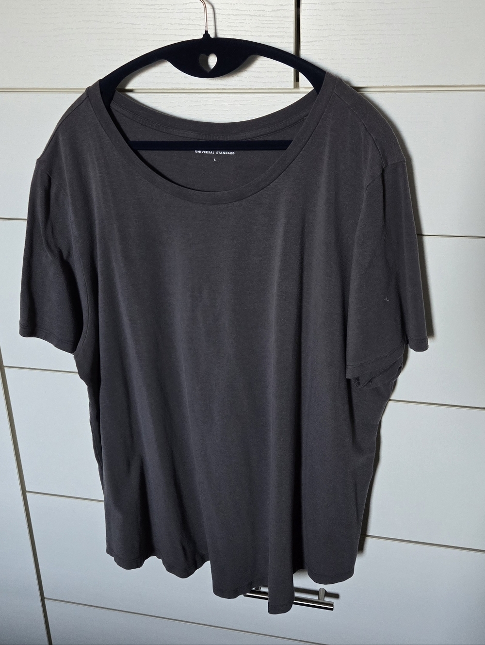 L Universal Standard Short-Sleeve T-Rex T-Shirt, Black